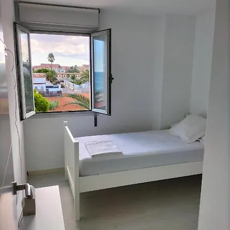 Un Paraiso ,en Primerisima Linea De Playa デニア